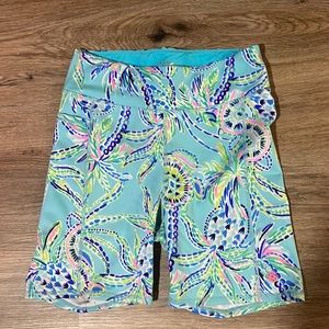 Lily Pulitzer work out shorts with pocket